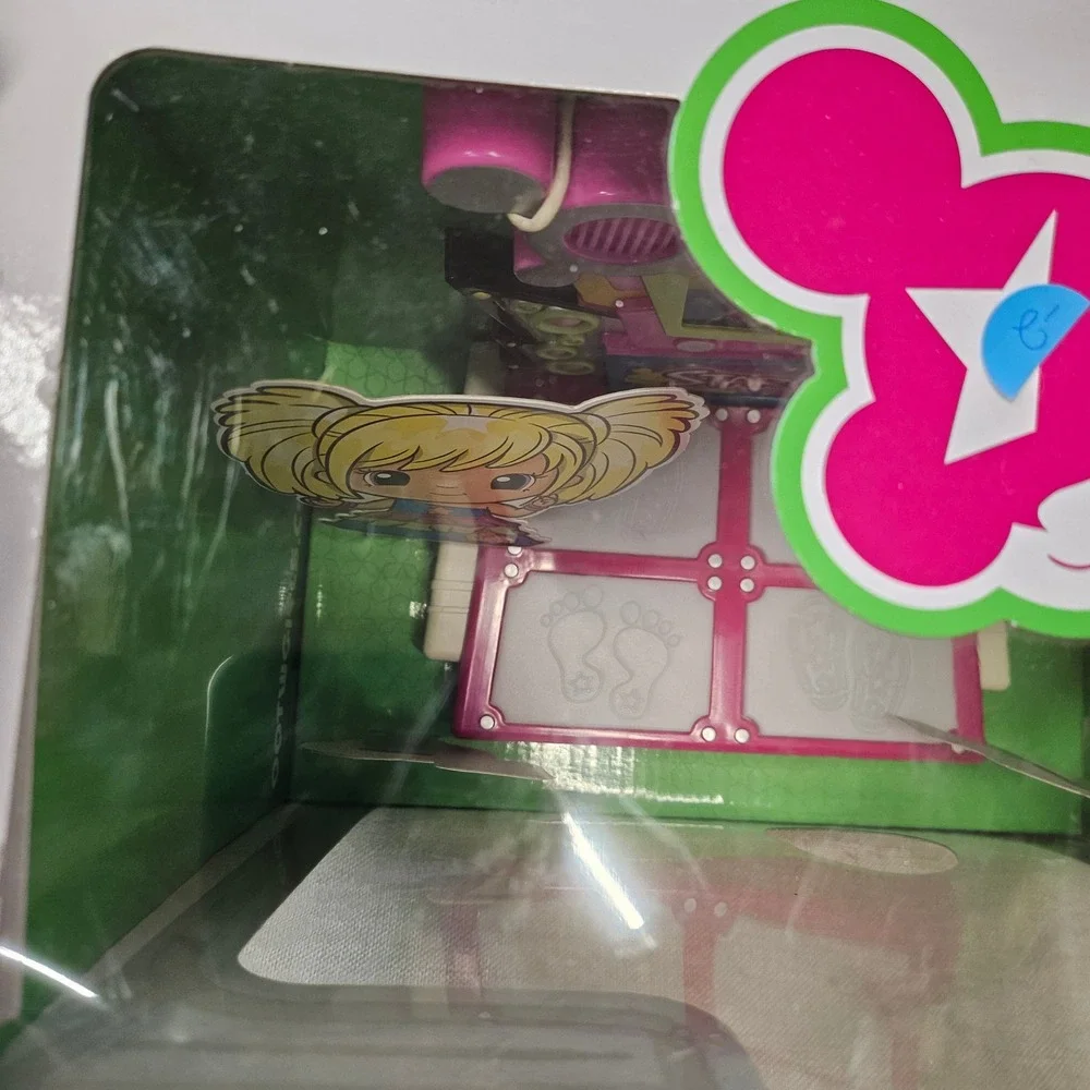 Blip Toys O.O.T.W. Starcade Playset Kids NIB Pink Lights Sounds Dance Stage 2012